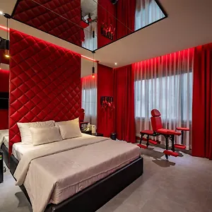 https://aria-quan-10.hotelsvungtau.com